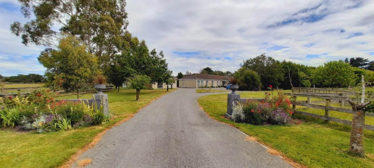 64 Mandalea B&B Ohoka Bagian luar foto