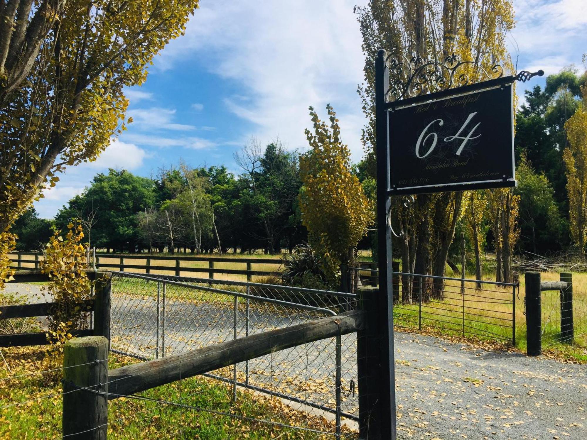 64 Mandalea B&B Ohoka Bagian luar foto